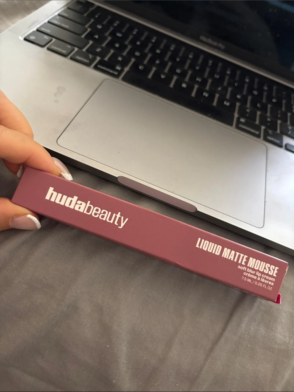HUDA BEAUTY Liquid Matte Mousse — Rosy Nude, new/unused